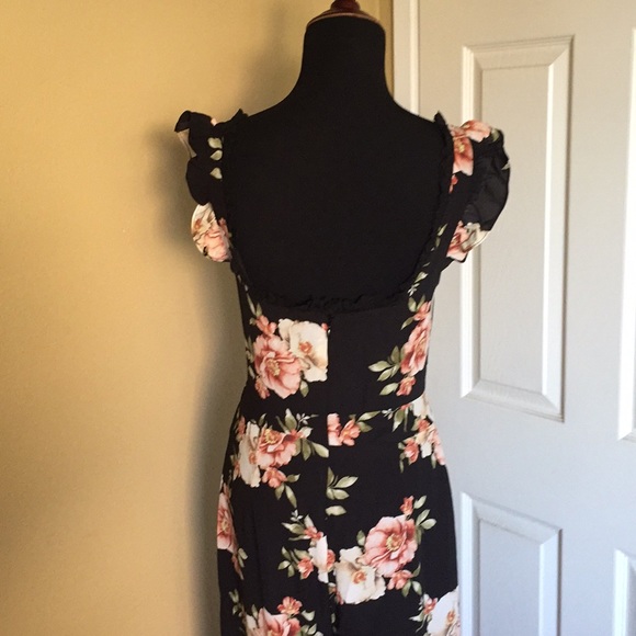NEW LIKELY BLACK FLORAL PRINT RUFFLE JUMPSUIT - Picture 14 of 16